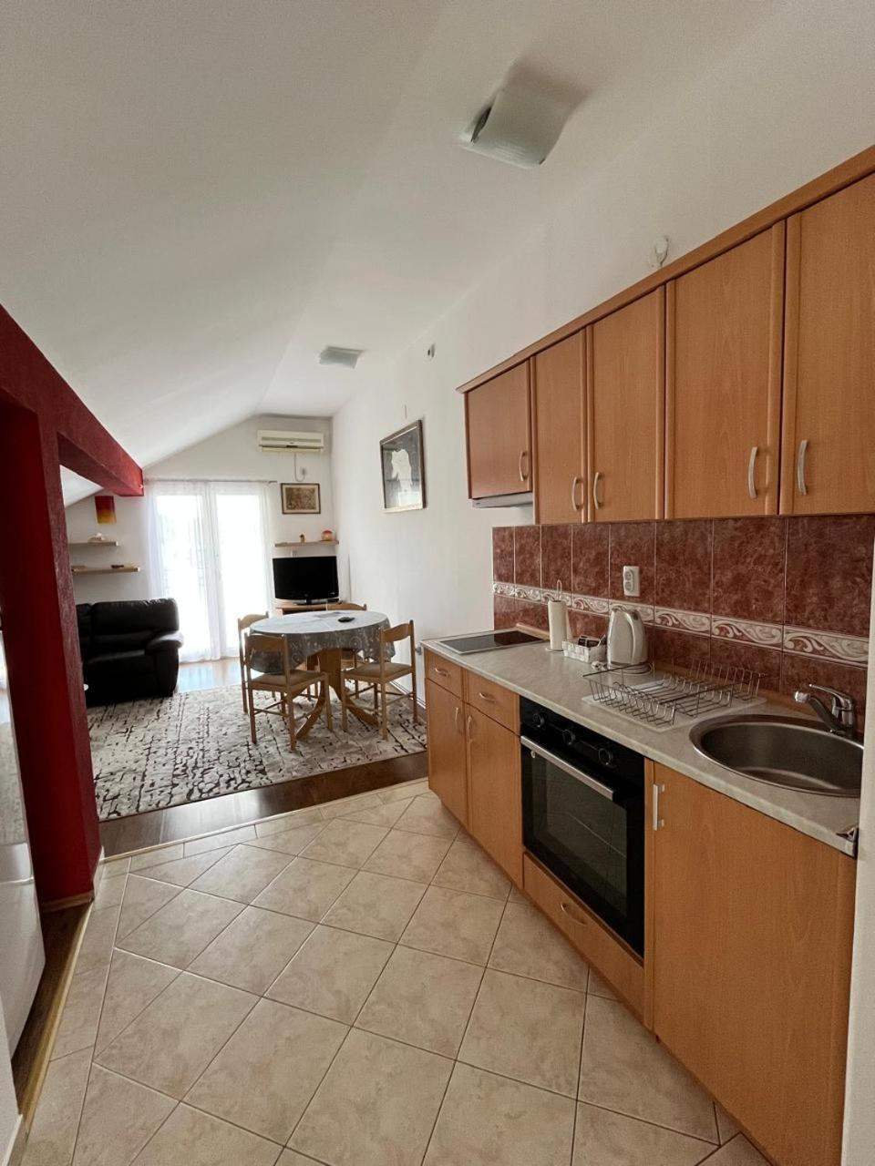 Apartments Lungomare 蒂瓦特 外观 照片